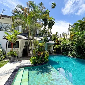 Eindra Seminyak (Bali)